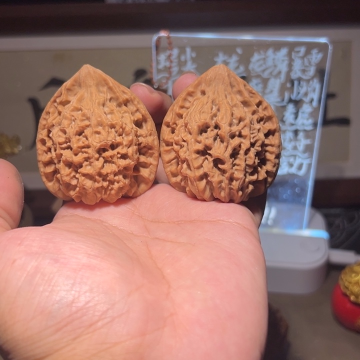 文玩核桃把件46高炮粉皮官帽