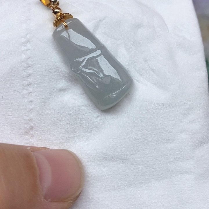 翡翠未镶嵌颈饰天然缅甸翡翠