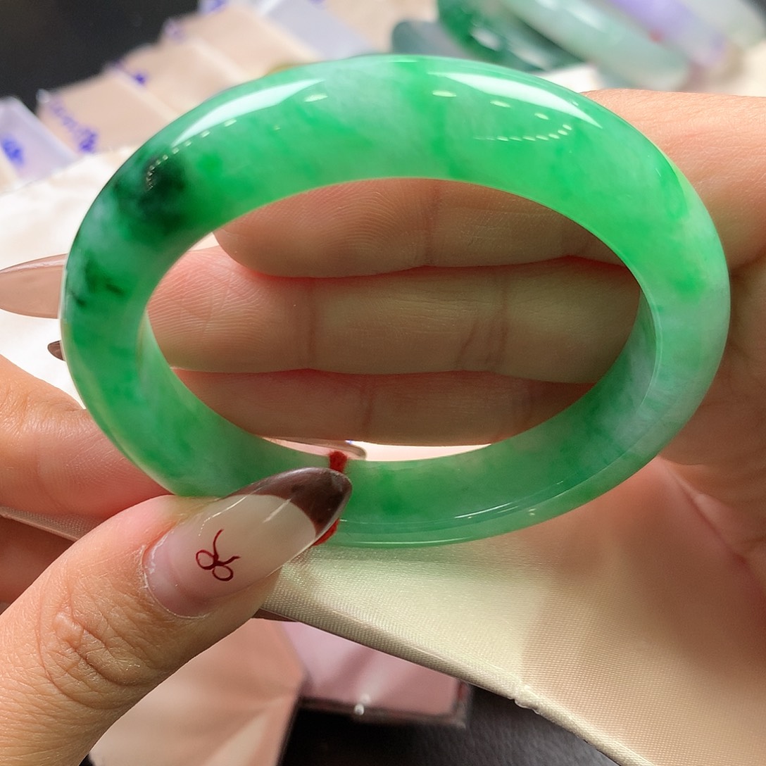 翡翠未镶嵌手镯39号