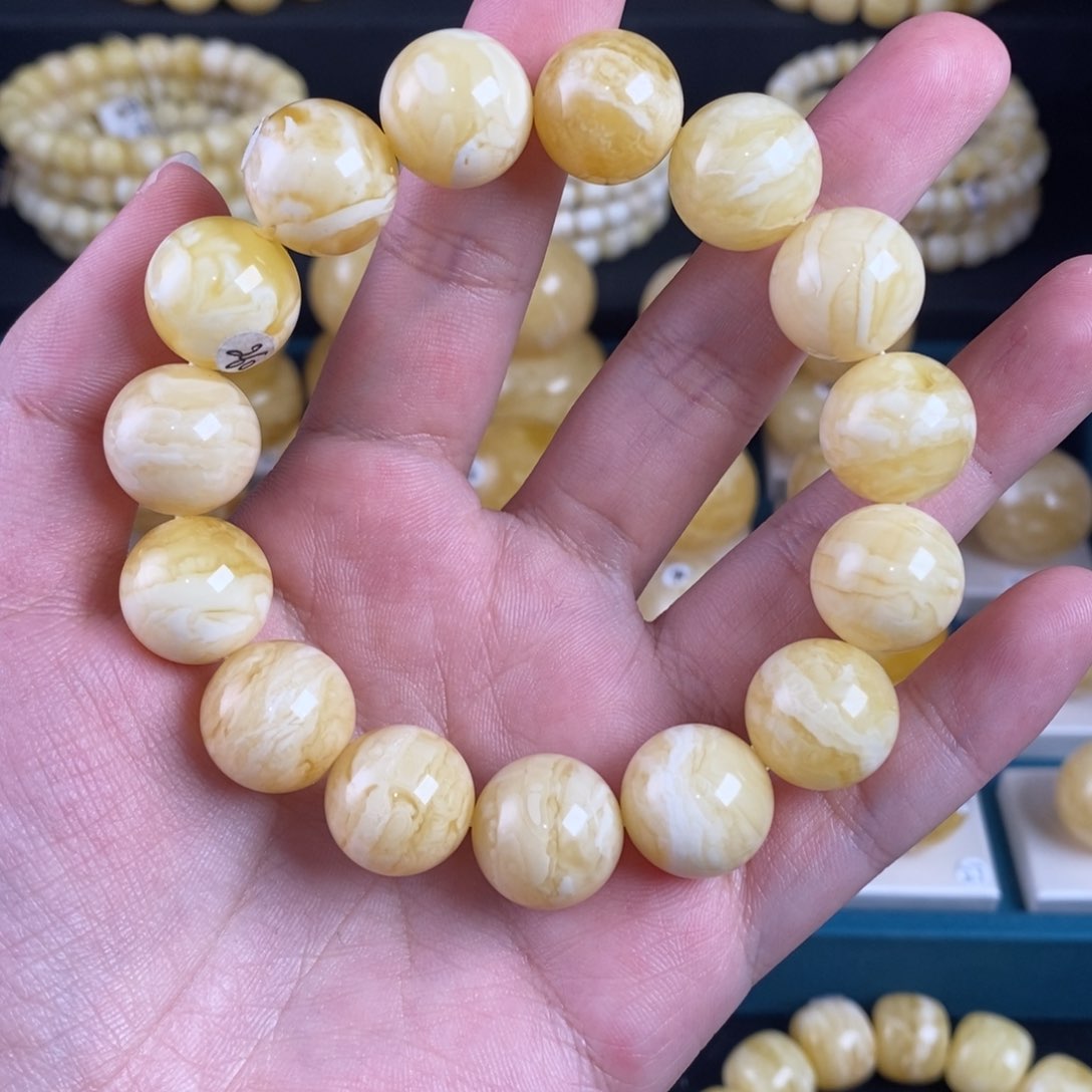 未镶嵌蜜蜡珠宝奇石