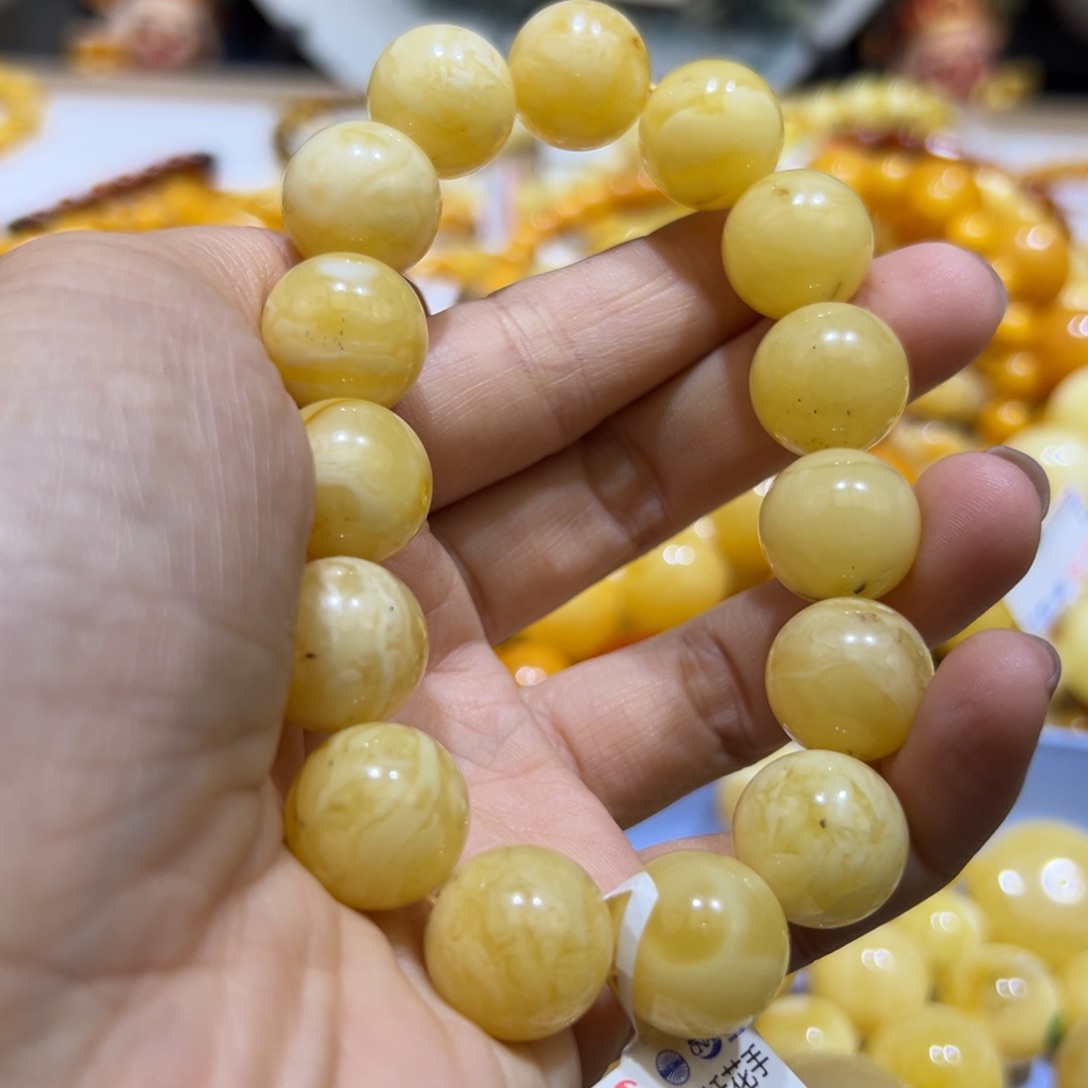 琥珀珠宝奇石未镶嵌