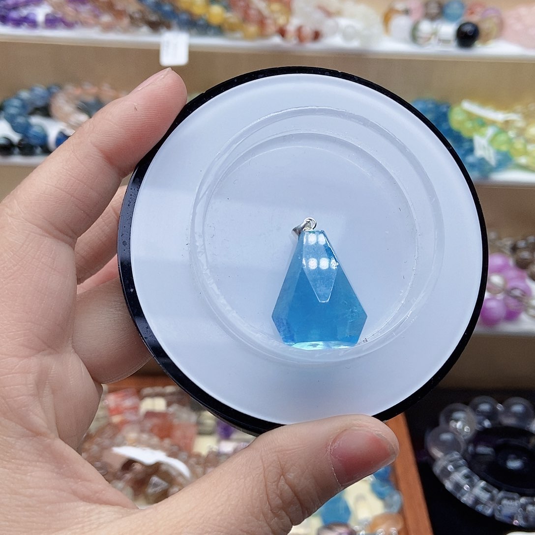 水晶手串未镶嵌四*洲吊坠海蓝宝