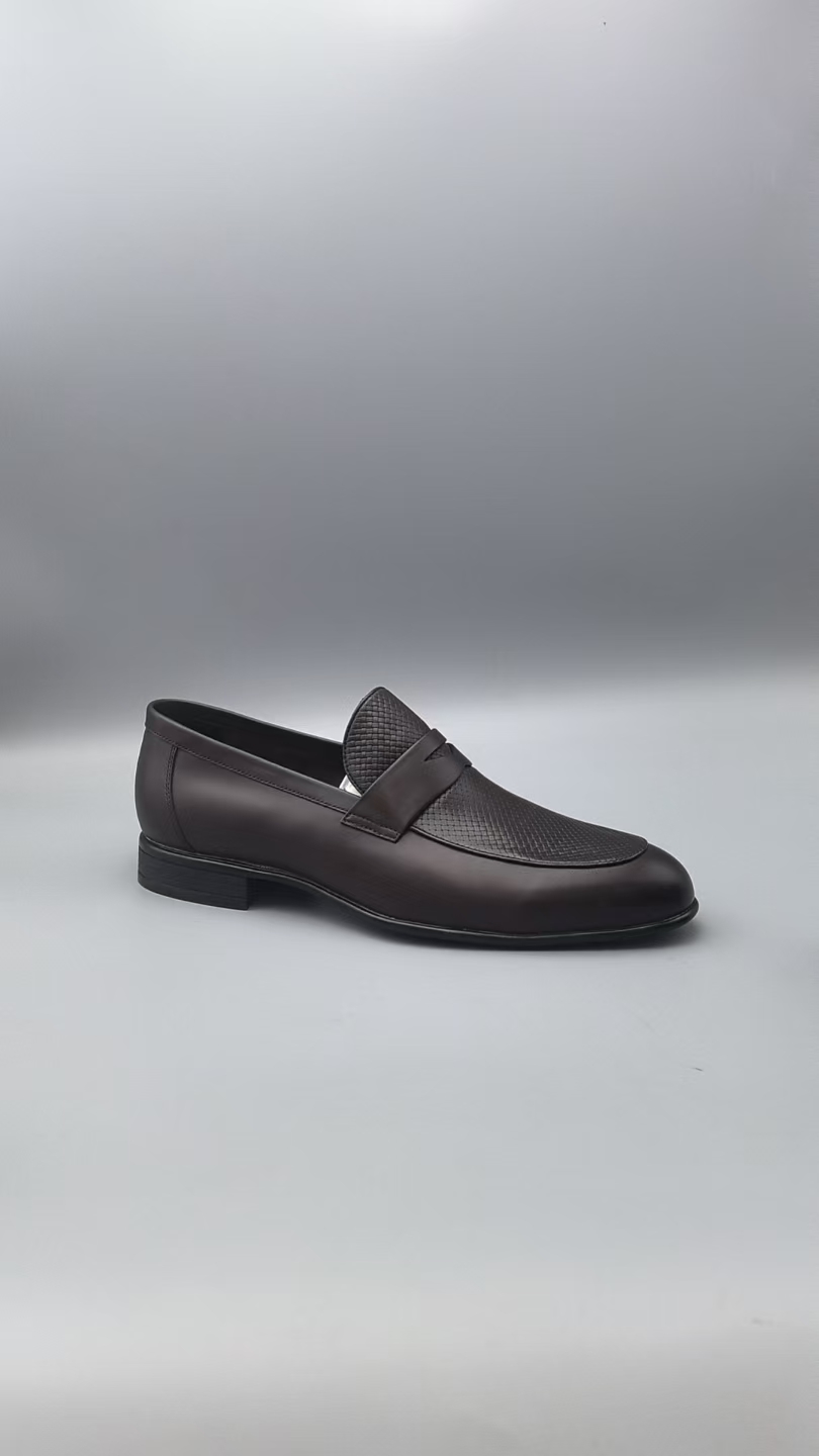 （孤品微瑕介意勿拍）新款轻质厚底系带男士皮鞋休闲鞋039