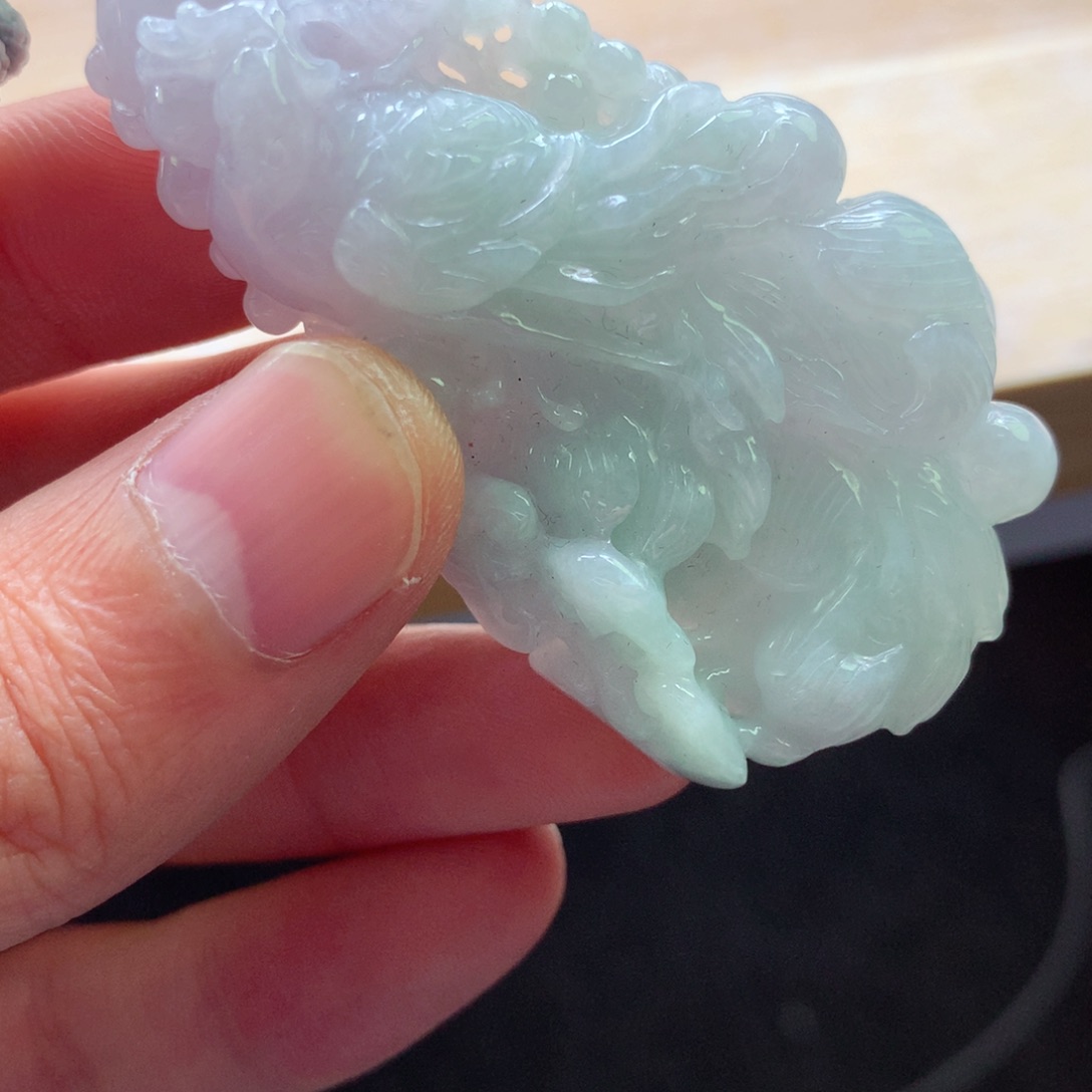 翡翠颈饰未镶嵌吊坠