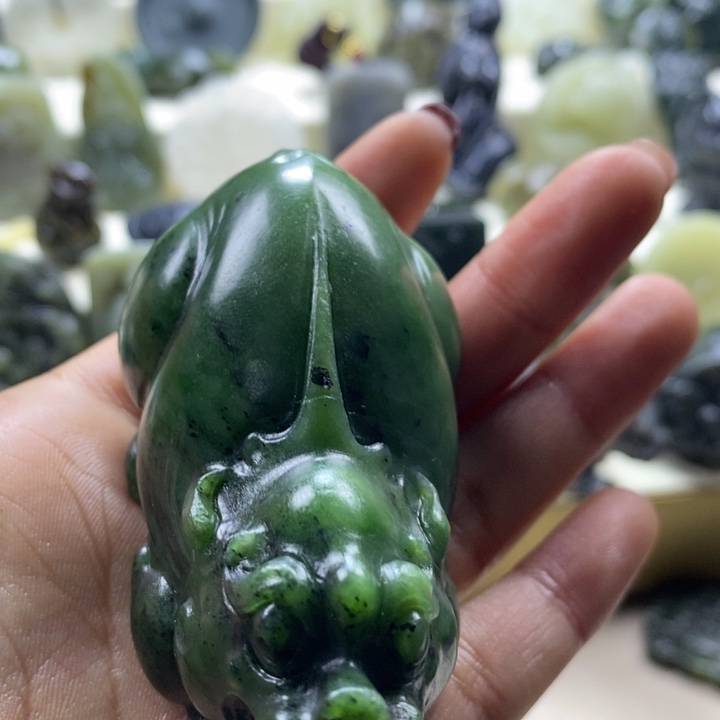 和田玉颈饰未镶嵌前**锦