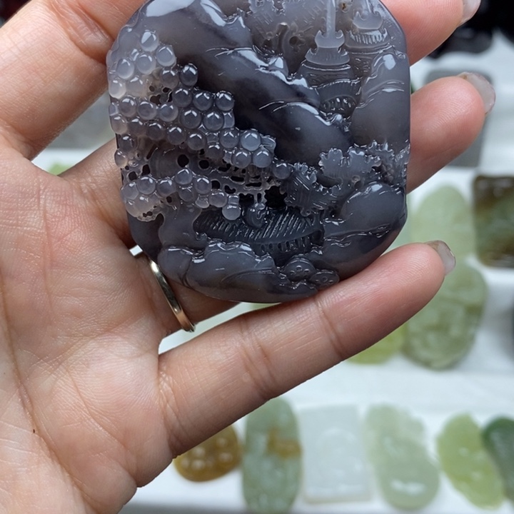 和田玉（糖玉）未镶嵌颈饰100