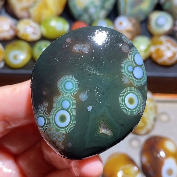 未镶嵌玛瑙/玉髓珠宝半成品32