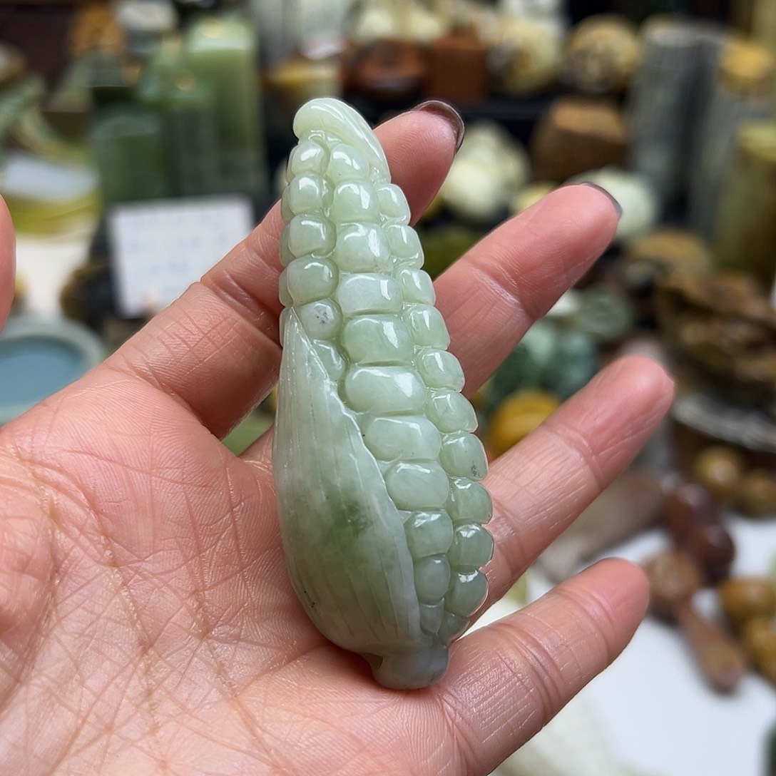 岫玉未镶嵌颈饰岫玉翠花料玉米手玩