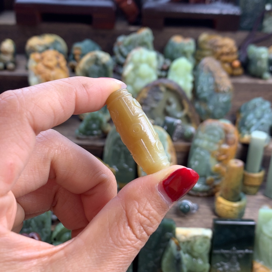 岫岩老玉（透闪石质玉）挂件未镶嵌仁*