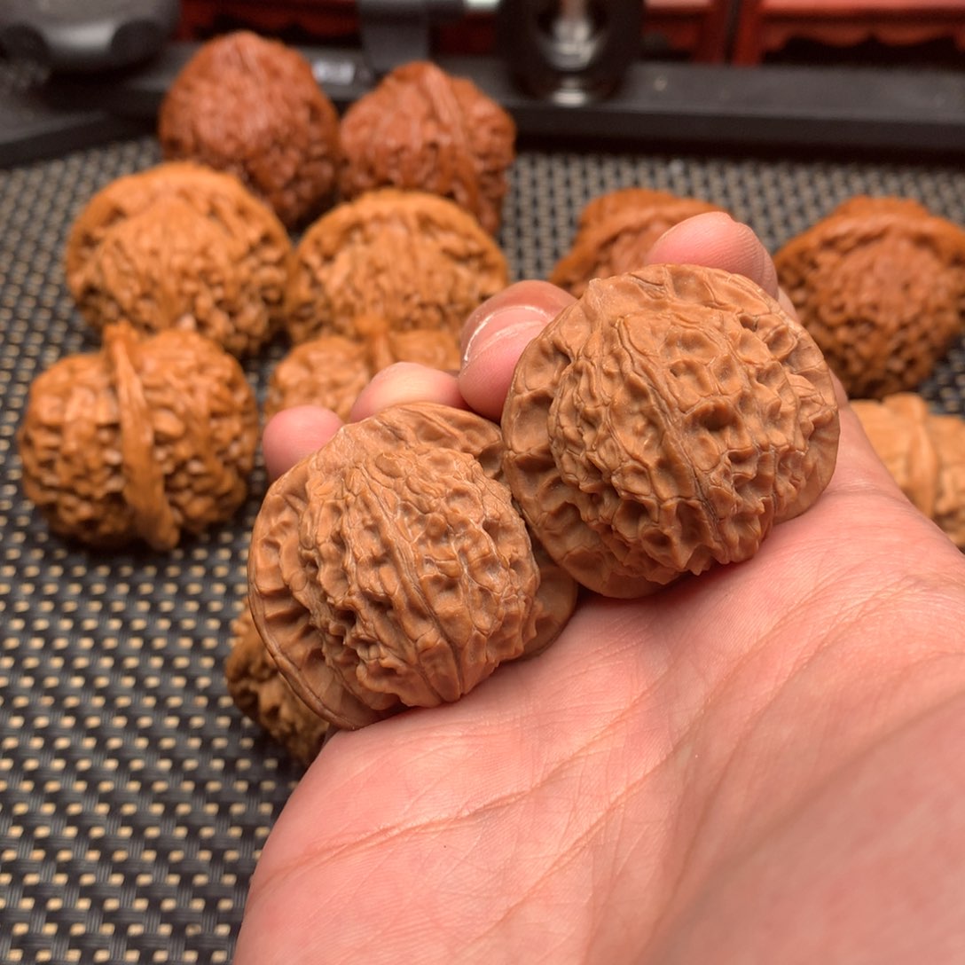 文玩核桃吊坠平顶37