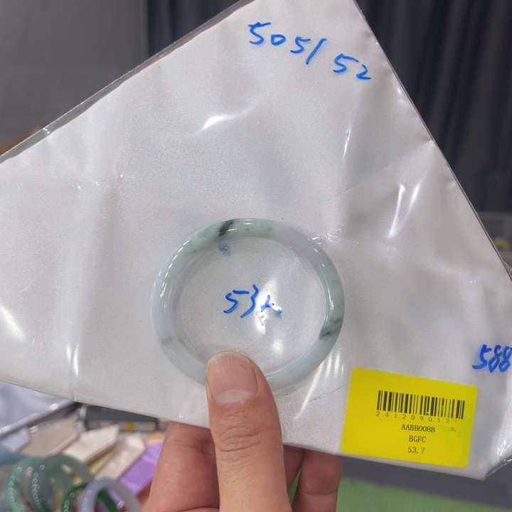 翡翠手镯未镶嵌纯天然缅甸翡翠手镯A货