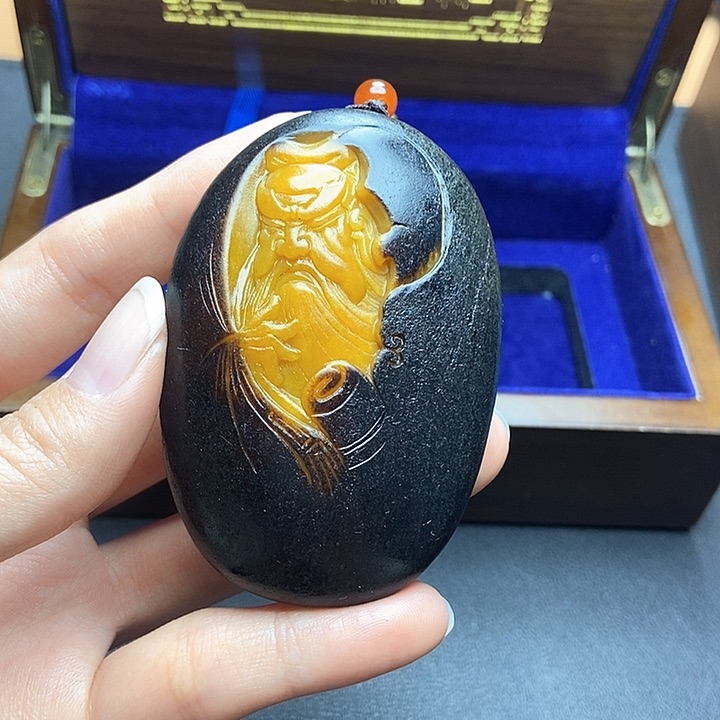 和田玉挂件未镶嵌没**啊N