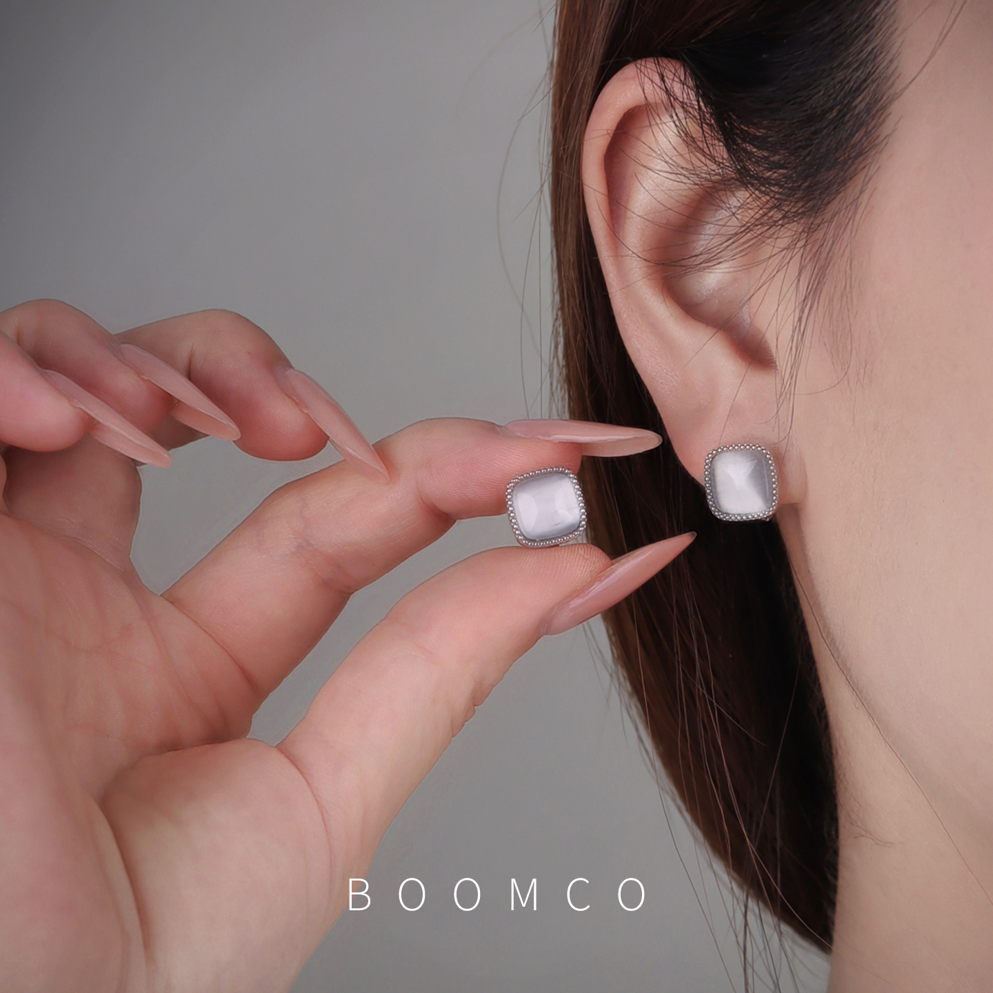 BOOMCO 铜合金耳饰 方糖耳环女小众高级感轻奢气质百搭方形耳扣