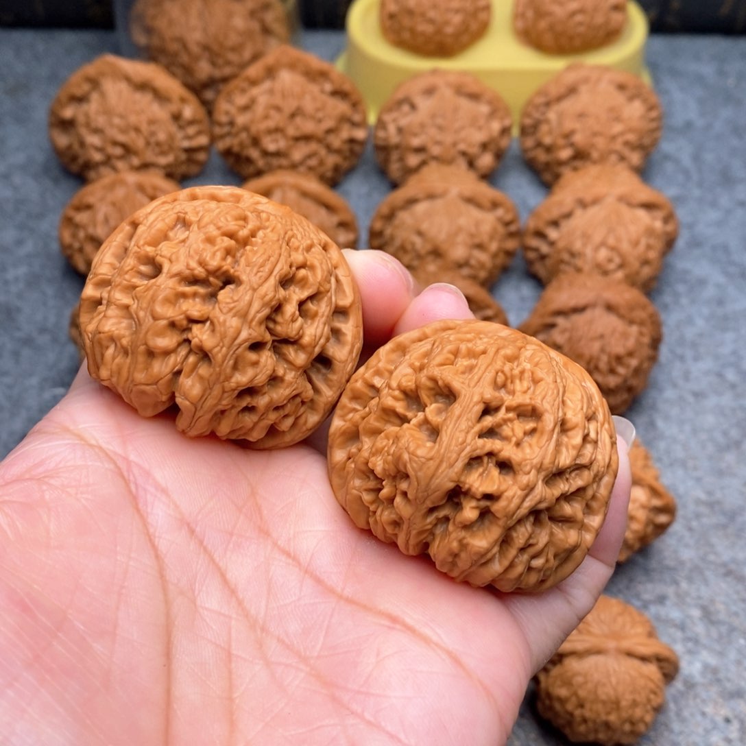 文玩核桃把件精品大球粗筋44