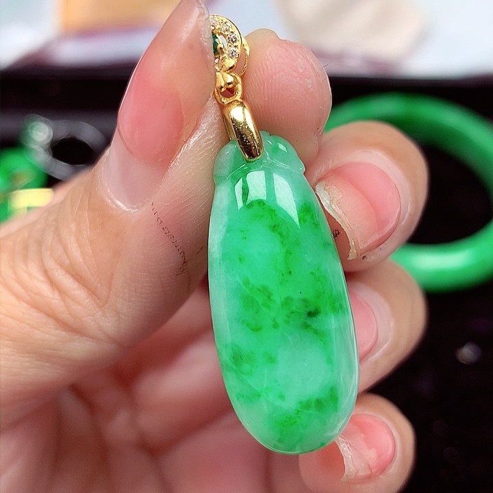 翡翠颈饰银S925镶嵌翡翠