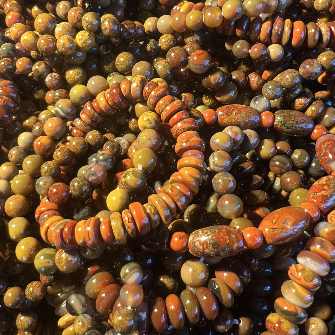 战国红玛瑙成品多样性