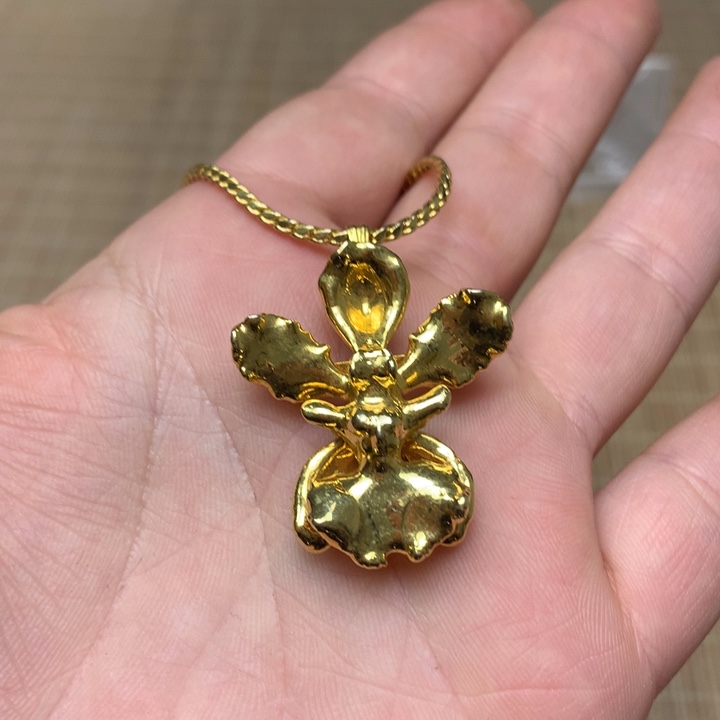 瓷器哈哈哈哈哈哈哈