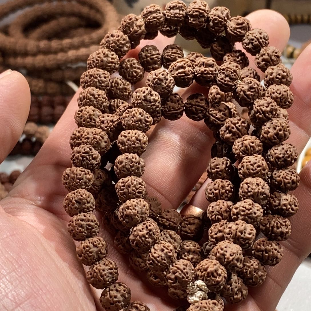 李***.手串金刚菩提8+小梅花