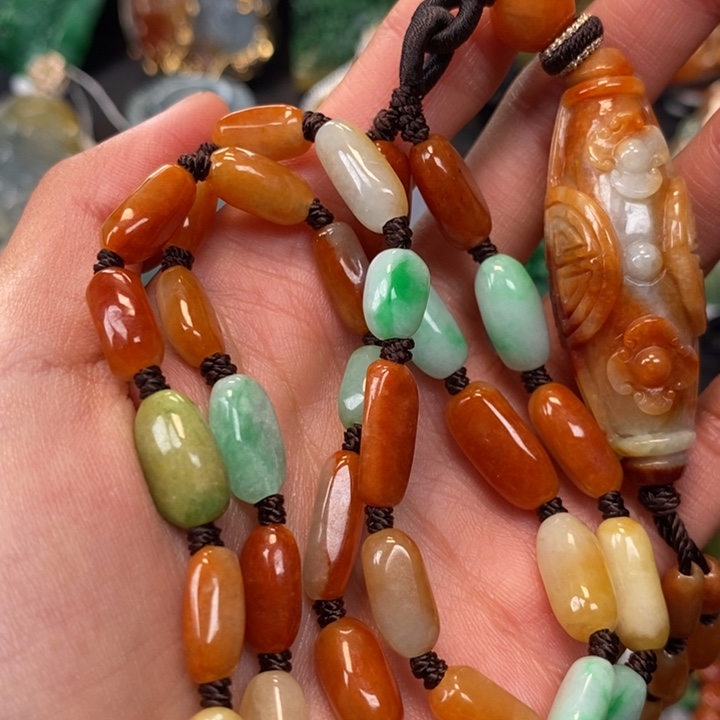 翡翠未镶嵌颈饰缅甸天然翡翠A货