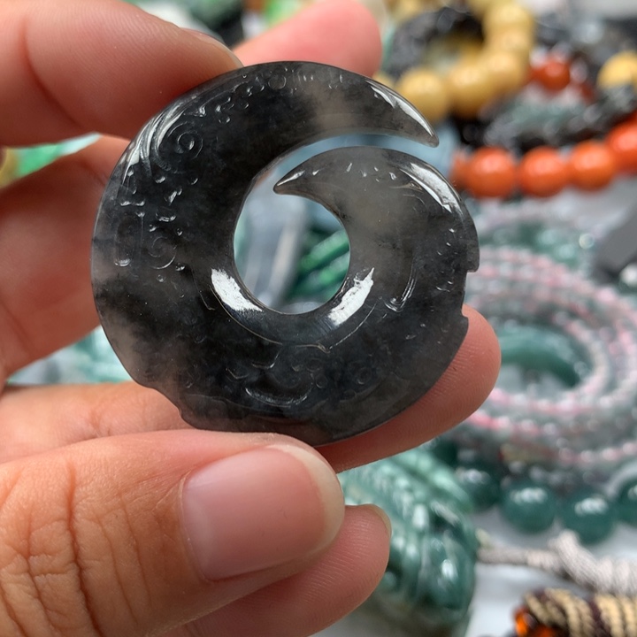 翡翠颈饰未镶嵌保真天然A货翡翠