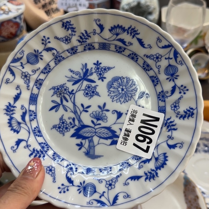 瓷片A****g哈哈哈哈哈不哈哈