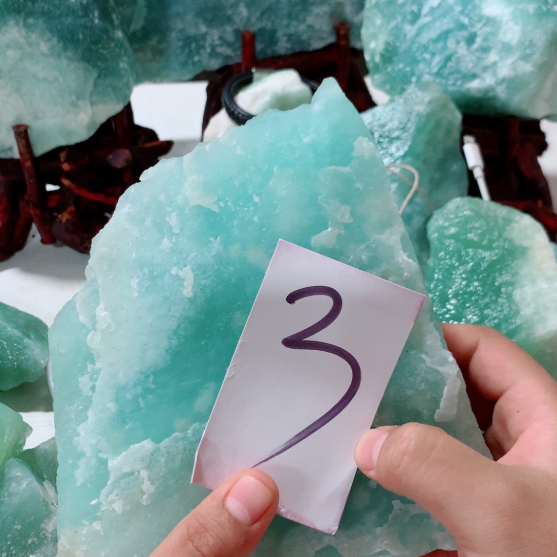 蛇纹石玉未镶嵌珠宝奇石金***王