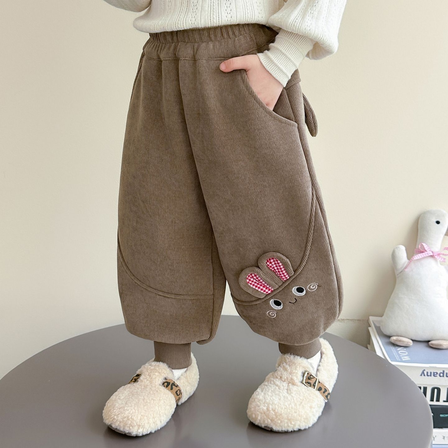 女童加绒卫裤秋冬季洋气女宝宝加厚一体绒裤冬装儿童灯芯绒加绒裤