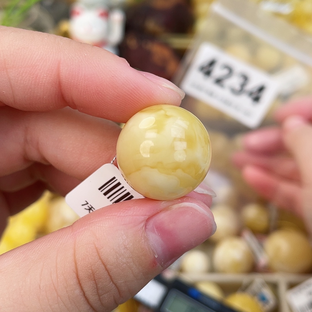 蜜蜡未镶嵌珠宝奇石18.7