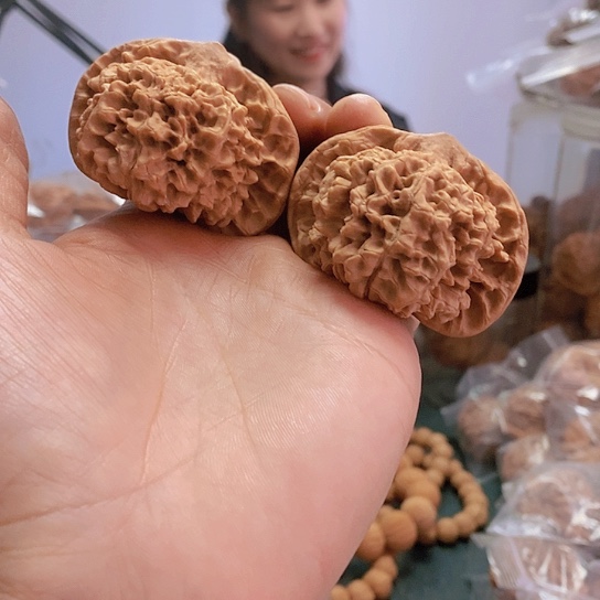 【闪购商品】把件文玩核桃52官帽红皮