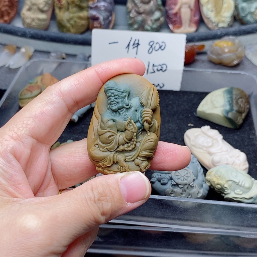 【闪购商品】定制石英质玉吊坠未镶嵌