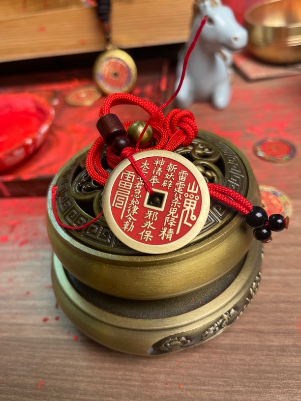 1号，35mm山鬼花钱饰品，纯铜纯砂!