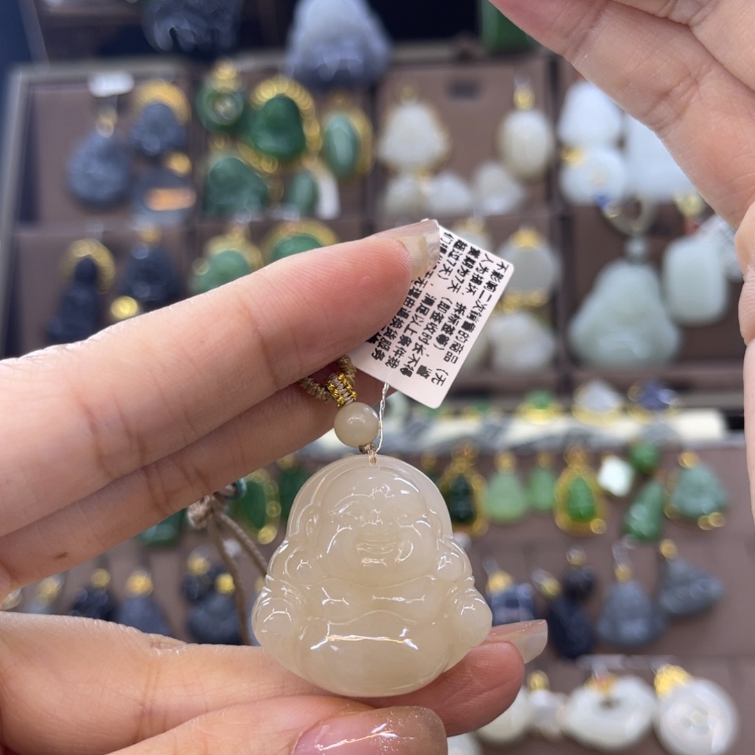 和田玉吊坠未镶嵌