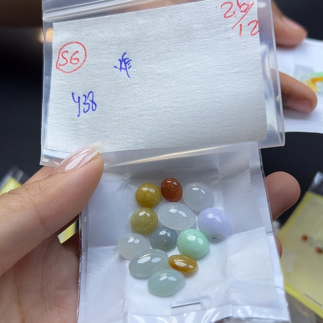 定制翡翠未镶嵌翡翠