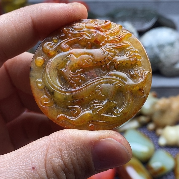 未镶嵌蛇纹石玉颈饰