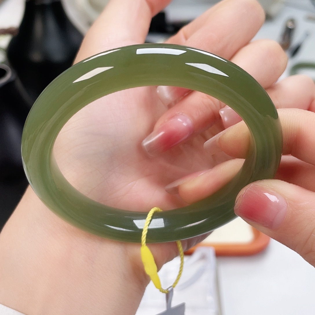 和田玉手镯5758未镶嵌