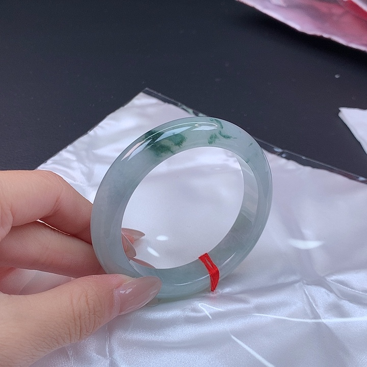 翡翠未镶嵌手镯53