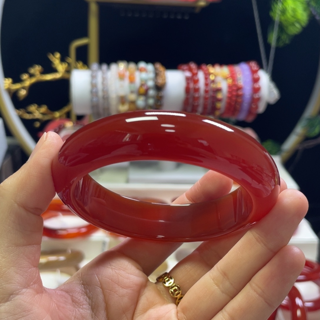 玛瑙/玉髓手镯未镶嵌喜****安