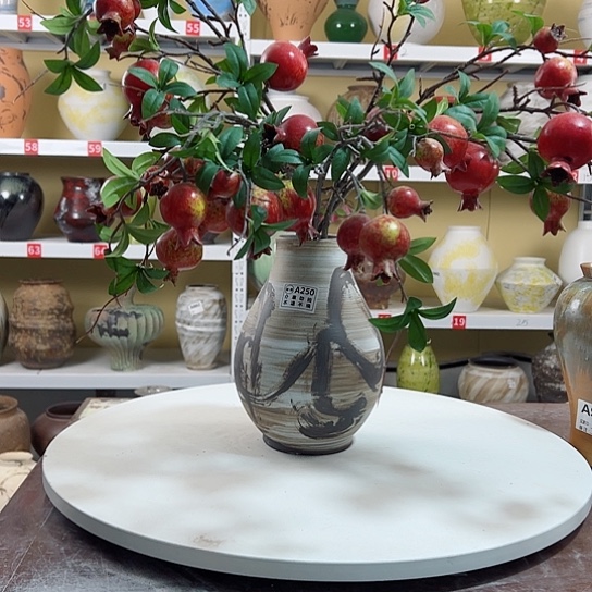 瓶高25口7。陶瓷花瓶摆件。250