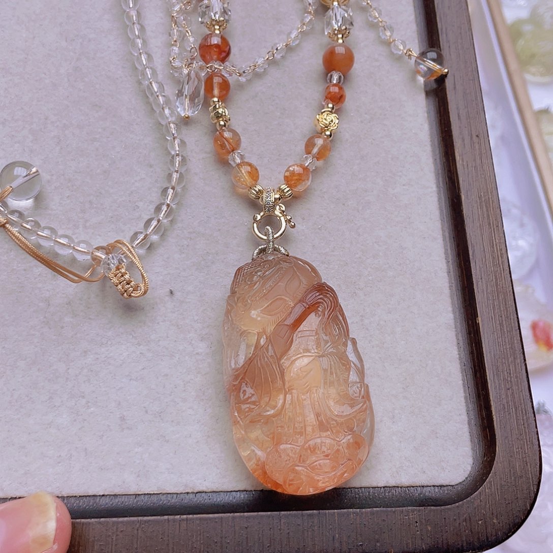 未镶嵌吊坠(不含链)水晶?****?