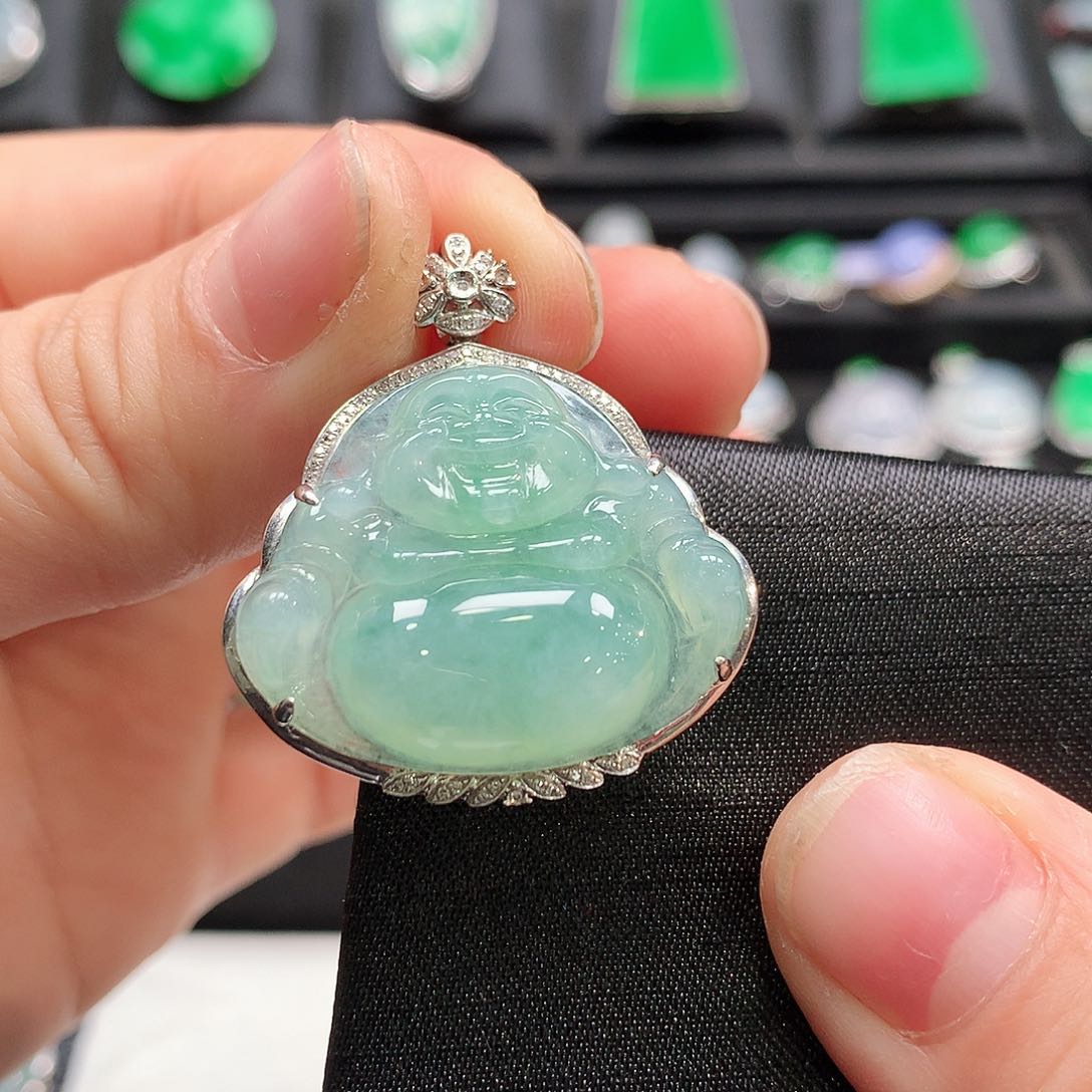 翡翠颈饰18K金镶嵌佛公