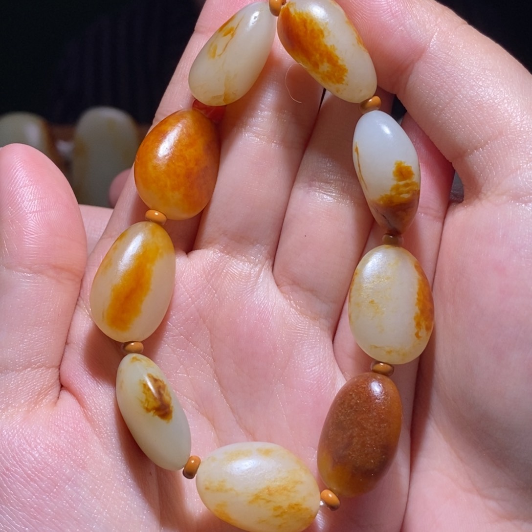 和田玉挂件未镶嵌生****滴