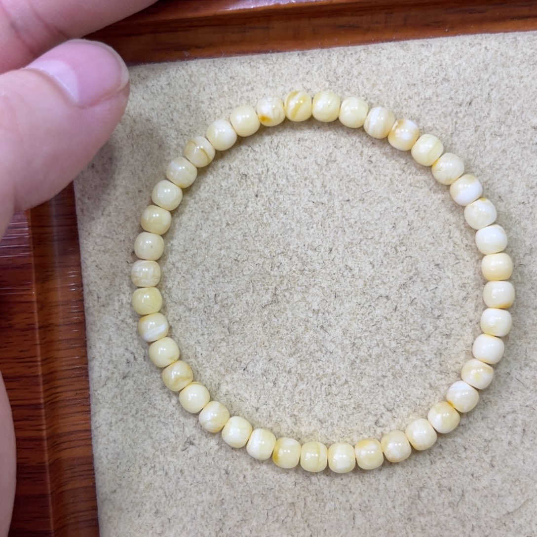 未镶嵌蜜蜡珠宝奇石