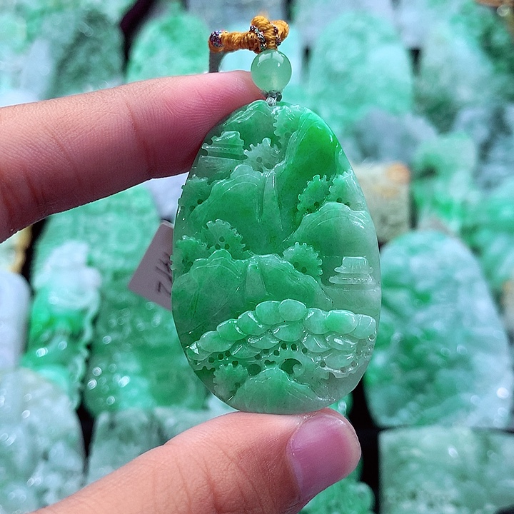 翡翠未镶嵌吊坠(不含链)