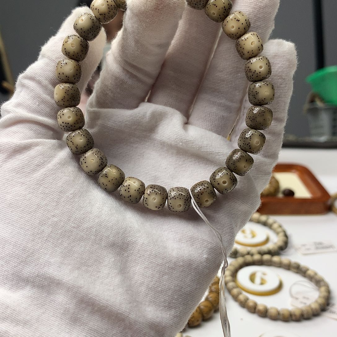 星月菩提手串糯冰奶奶灰大眼睛