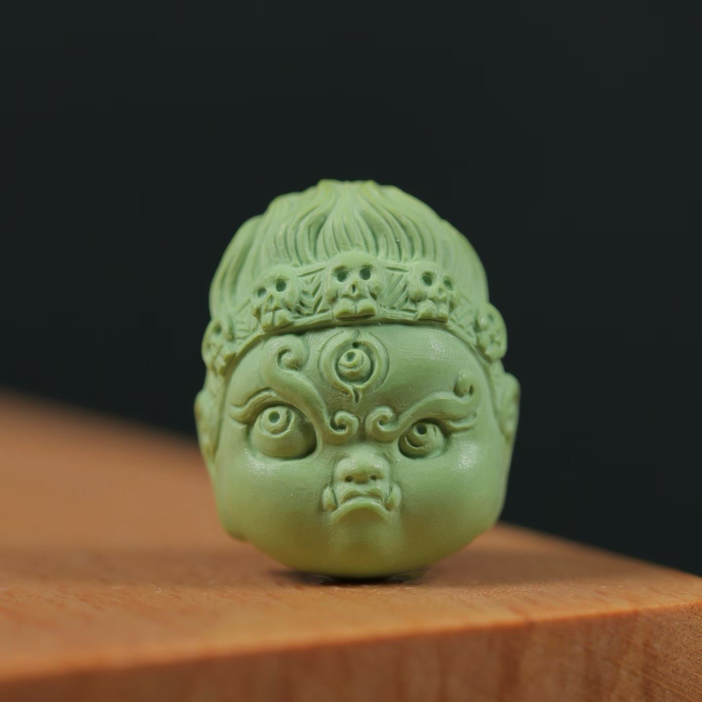 天然原矿绿松石果绿色黑小天宝宝佛首尺寸17.6×14.2×10.6mm