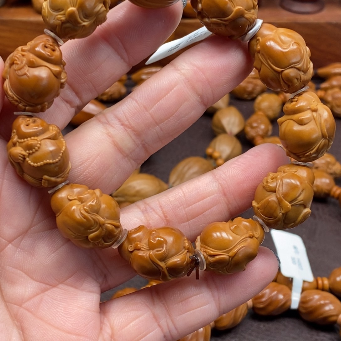 1.6八宝弥勒橄榄核手串