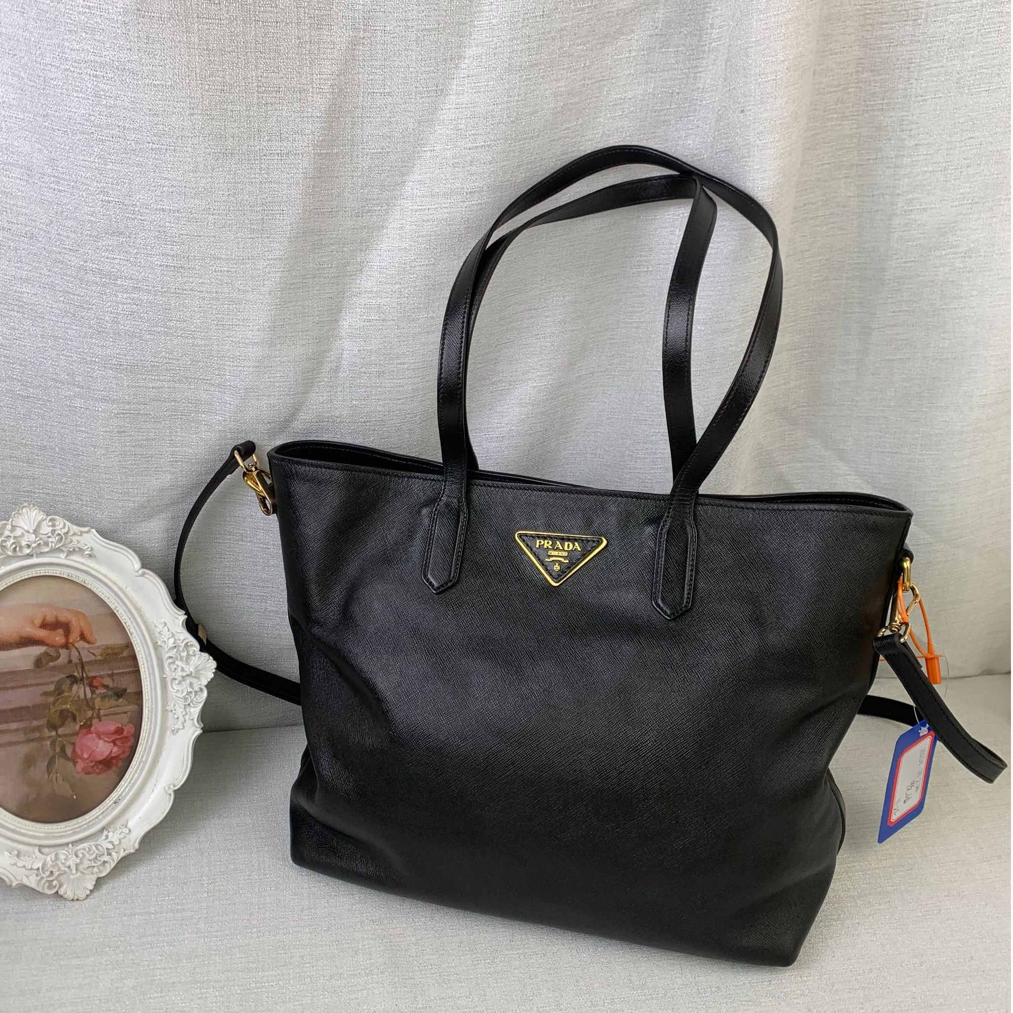 95新 Prada/普拉达 黑金手提斜跨包/EE10830018/0018/H