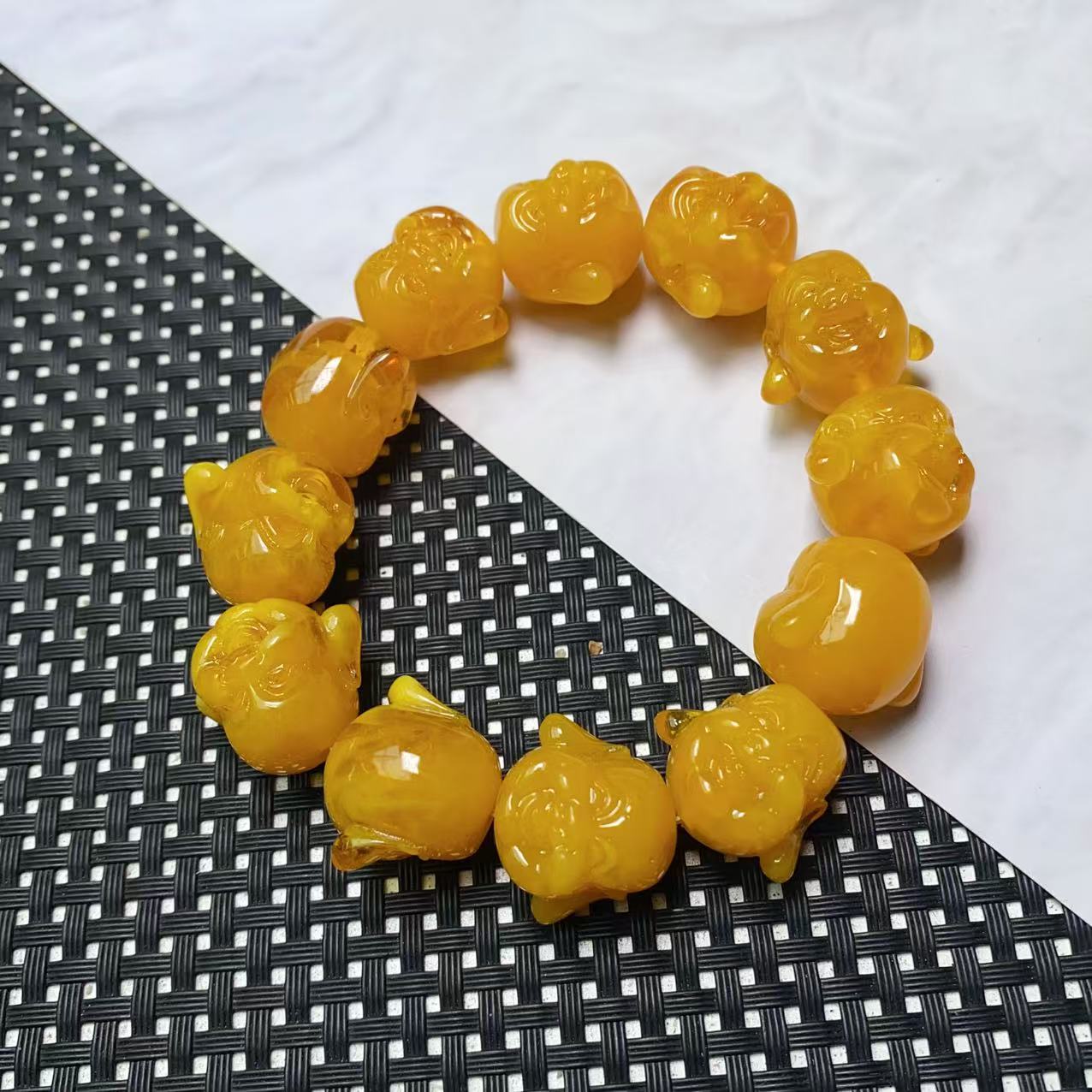 B302黄密佛头手链