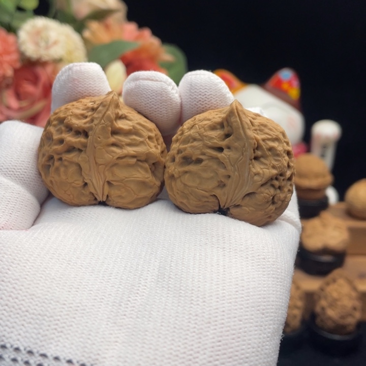 文玩核桃把件云南铁核桃，半壁江山11