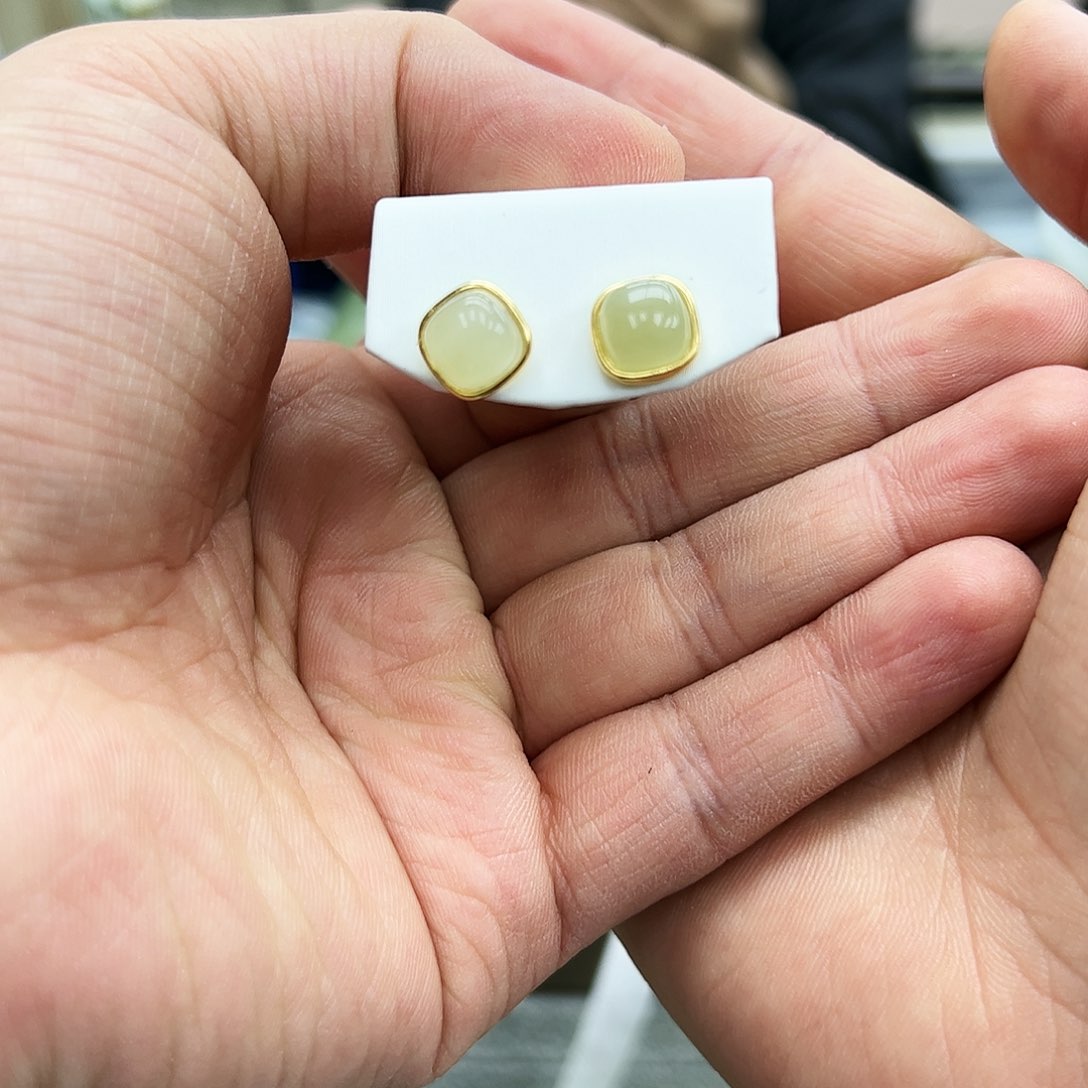 和田玉耳钉银S925镶嵌